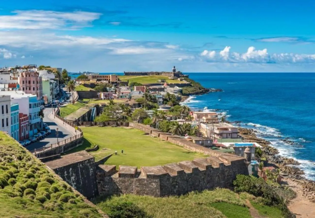 Prime Location At Condado Beach 4Br 3 Ba - Apt 1 & 4 San Juan 0*,  Porto Rico